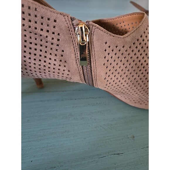 Franco Sarto Women’s Ankle Boots Size 11M Pre-owned Suede With Side Zipper - Picture 4 of 8